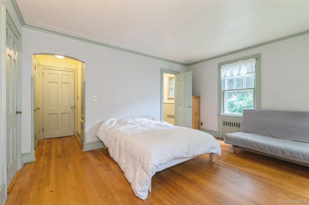 200 Greene Avenue Sayville, NY 11782