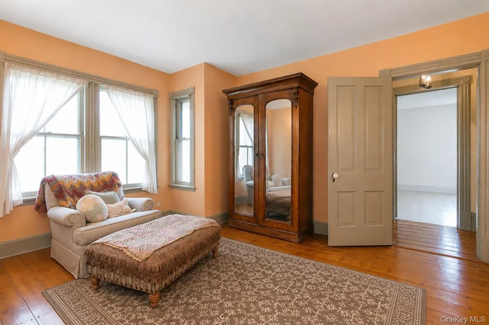 200 Greene Avenue Sayville, NY 11782