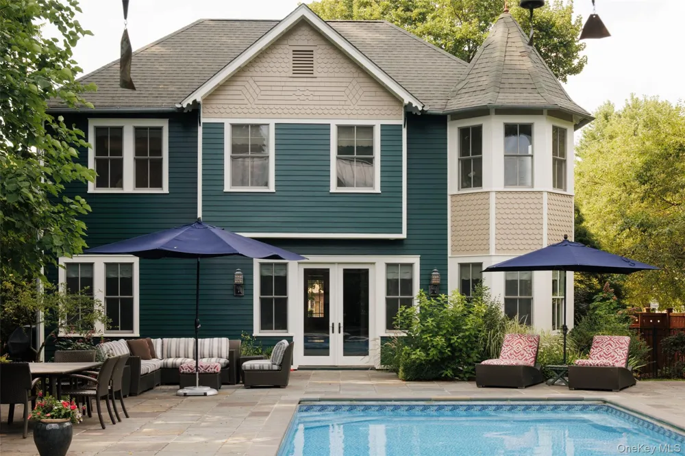 62 Livingston Street Rhinebeck, NY 12572