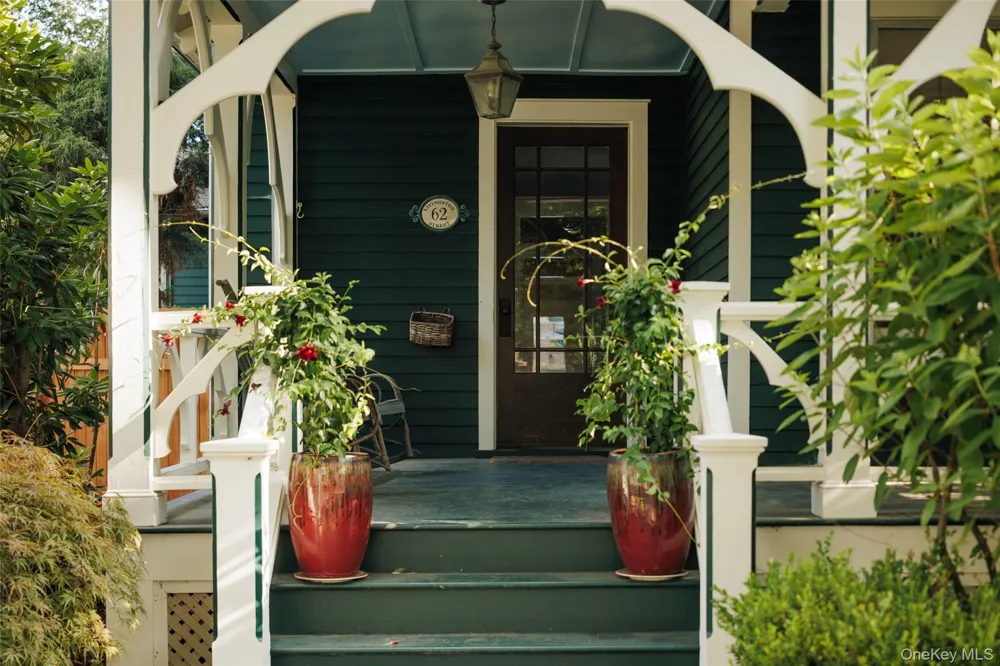 62 Livingston Street Rhinebeck, NY 12572