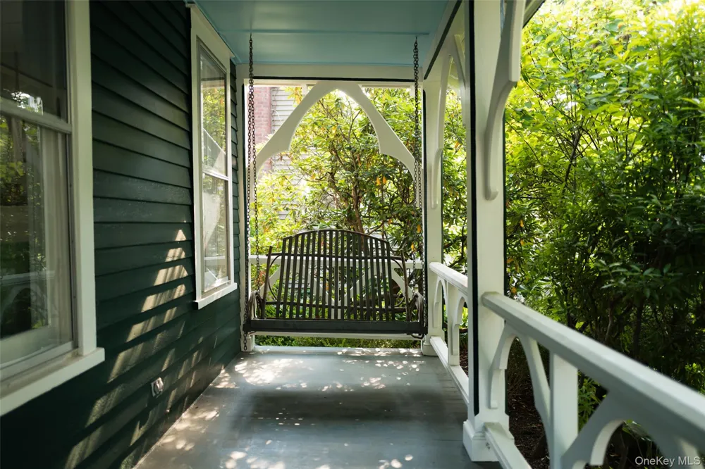 62 Livingston Street Rhinebeck, NY 12572