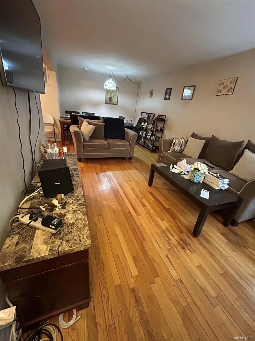 194 Smith Street #1M Freeport, NY 11520