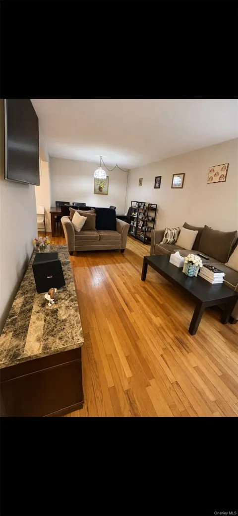 194 Smith Street #1M