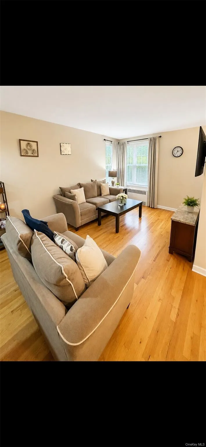 194 Smith Street #1M Freeport, NY 11520