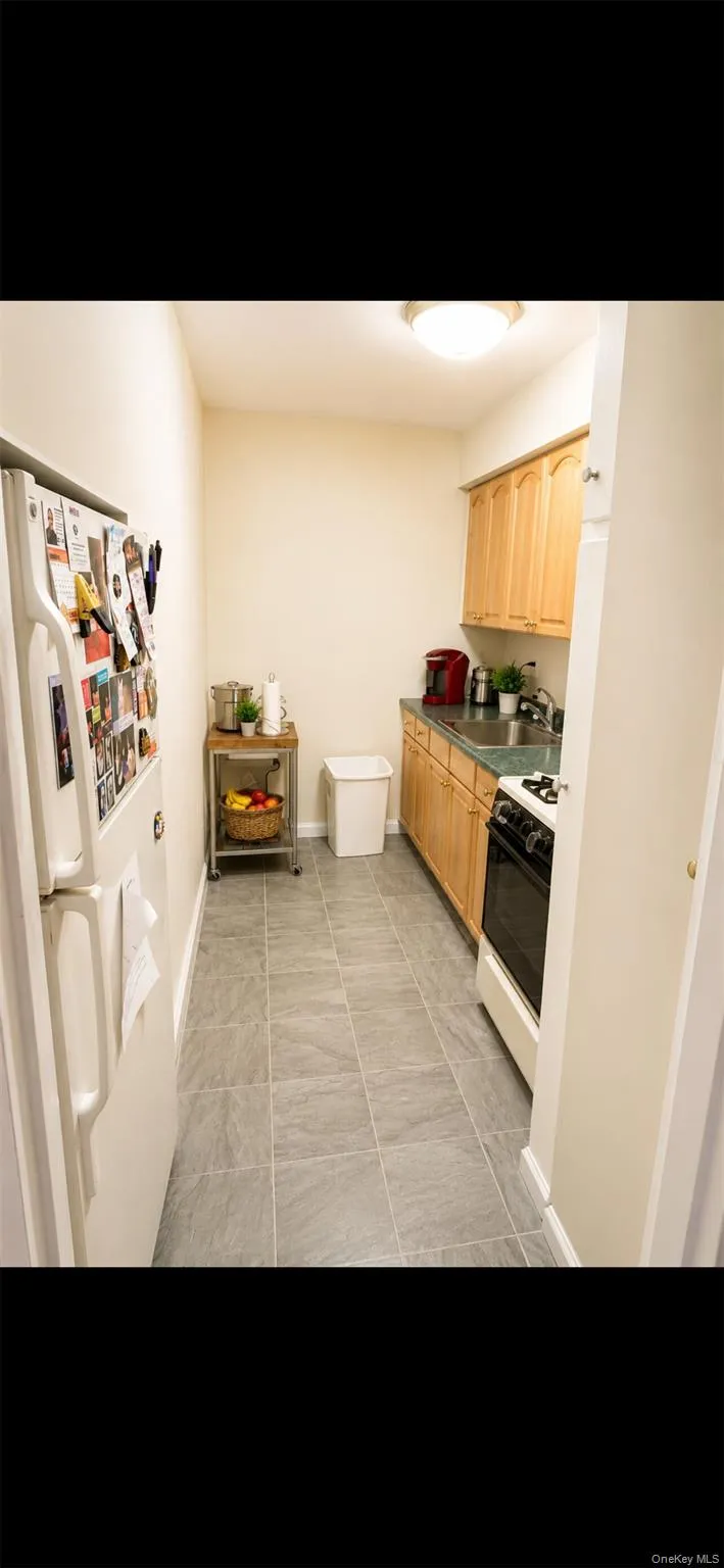 194 Smith Street #1M Freeport, NY 11520