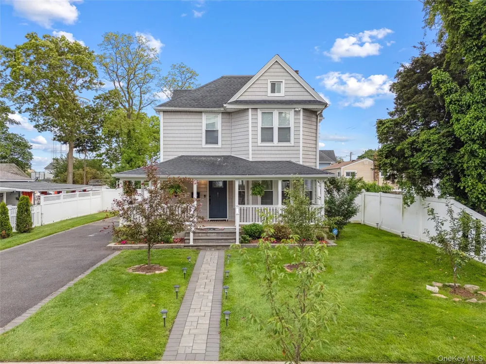 81 Pearsall Avenue Freeport, NY 11520