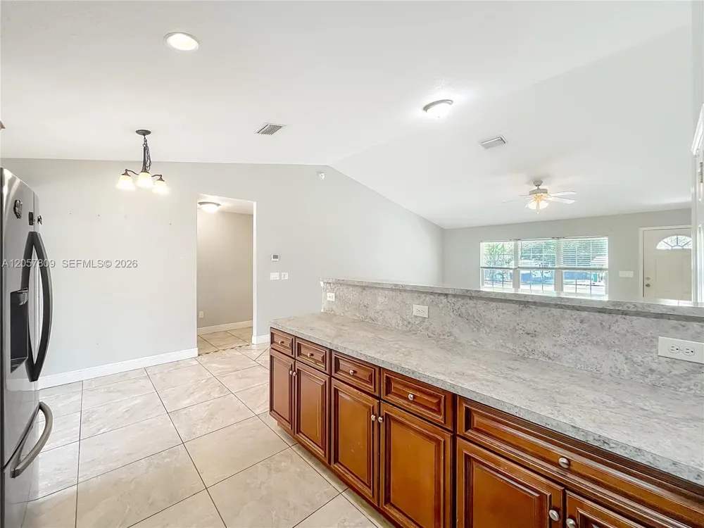 608 Masters Ave Wildwood, FL 34785