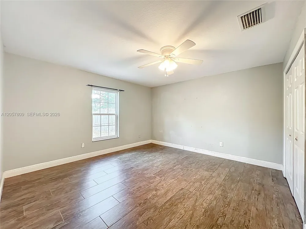 608 Masters Ave Wildwood, FL 34785
