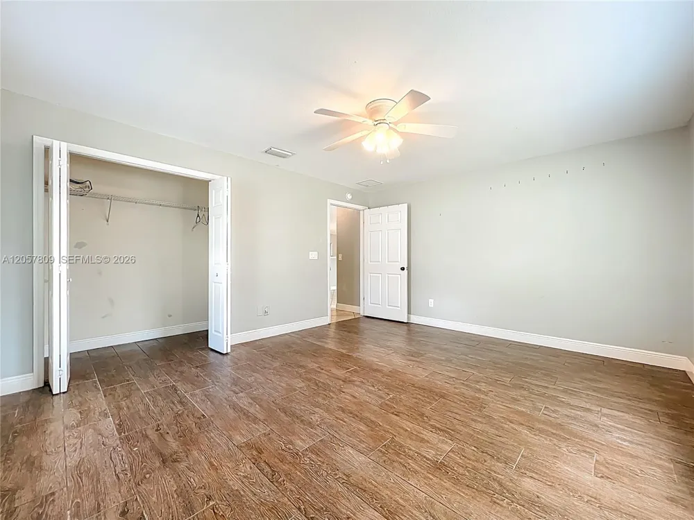 608 Masters Ave Wildwood, FL 34785