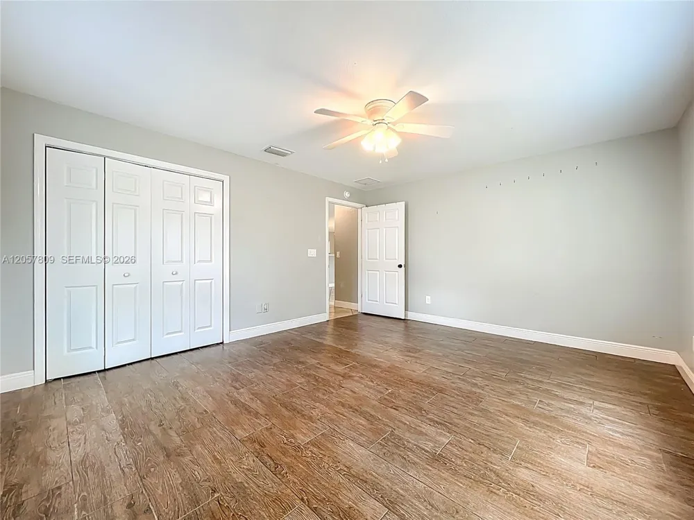 608 Masters Ave Wildwood, FL 34785
