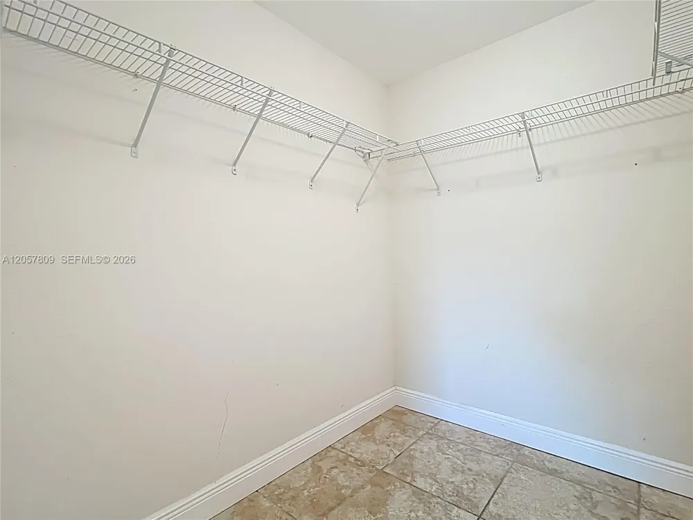 608 Masters Ave Wildwood, FL 34785