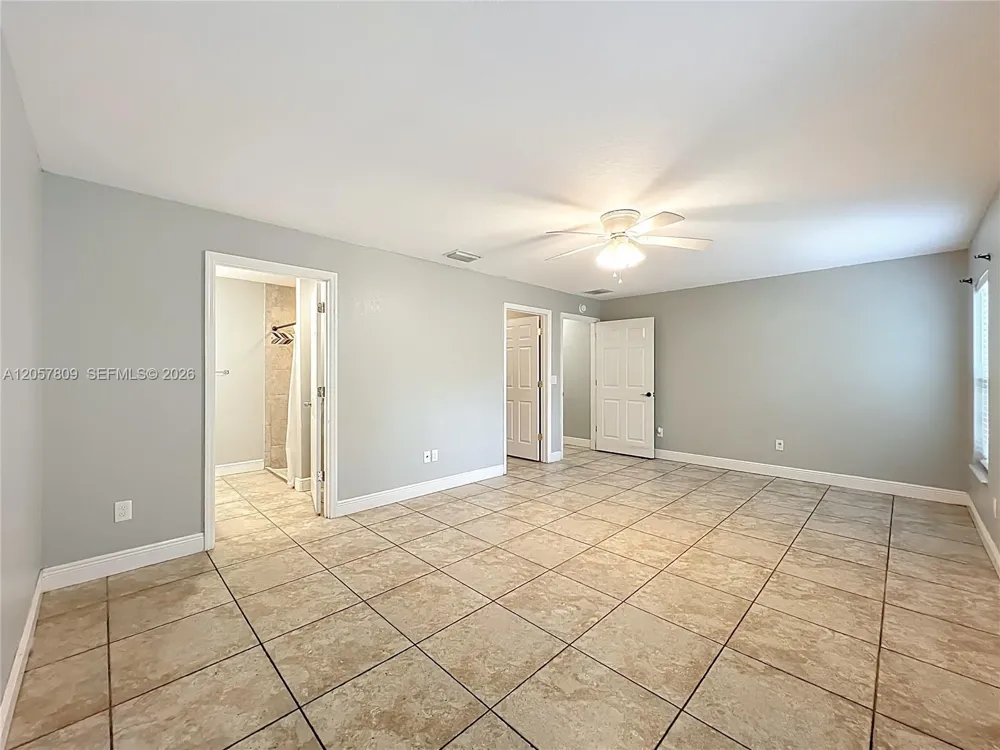 608 Masters Ave Wildwood, FL 34785