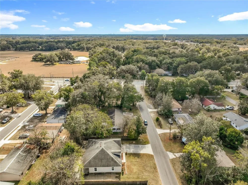 608 Masters Ave Wildwood, FL 34785