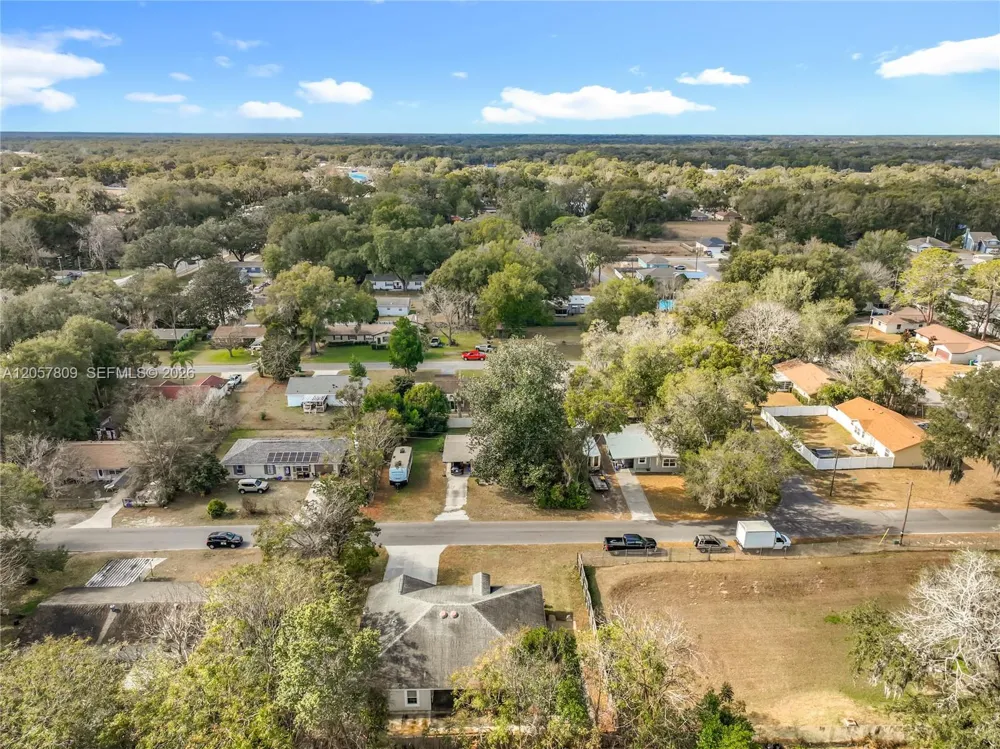 608 Masters Ave Wildwood, FL 34785