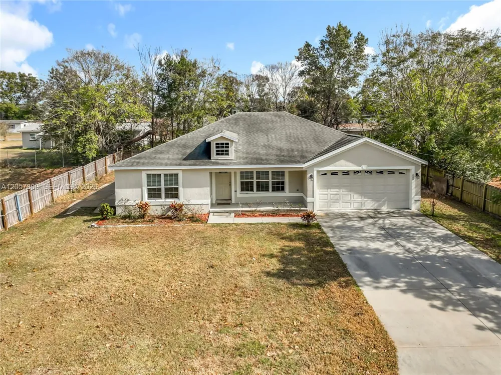 608 Masters Ave Wildwood, FL 34785