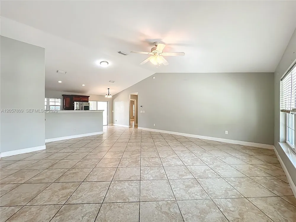608 Masters Ave Wildwood, FL 34785