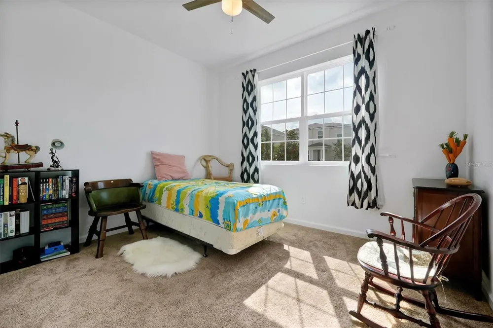 8560 COMPASS POINT AVENUE Orlando, FL 32832