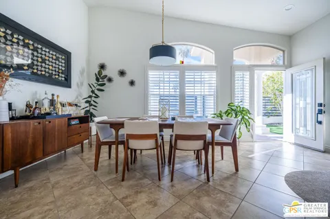 68210 Bella Vista Road