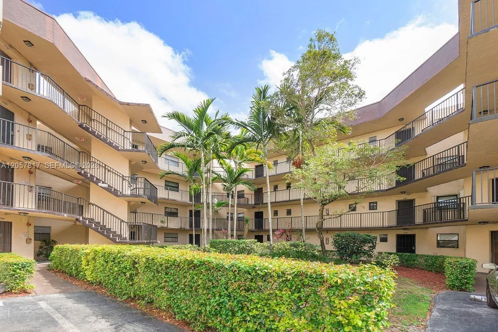 6655 W Broward Blvd #200 Plantation, FL 33317
