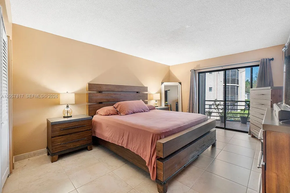 6655 W Broward Blvd #200 Plantation, FL 33317