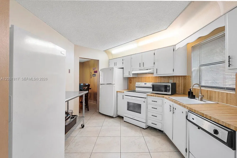6655 W Broward Blvd #200 Plantation, FL 33317