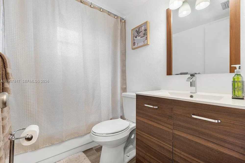6655 W Broward Blvd #200 Plantation, FL 33317