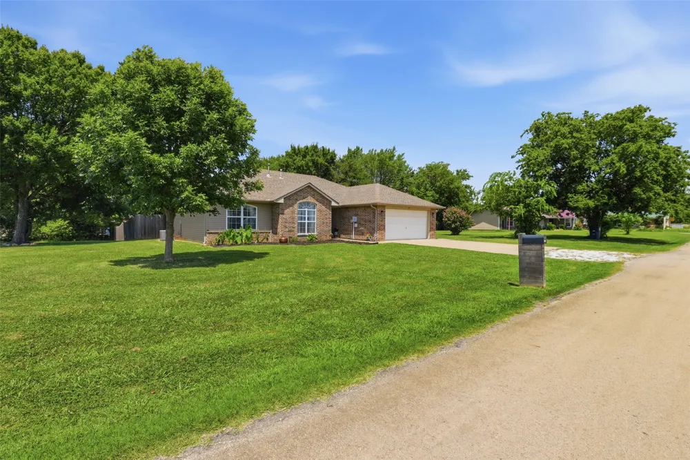 208 S 9th Avenue E Stroud, OK 74079