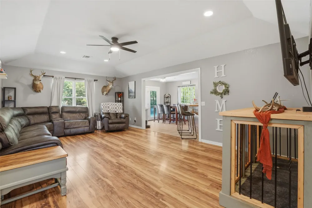 208 S 9th Avenue E Stroud, OK 74079