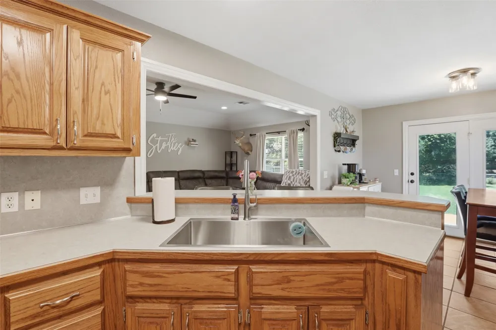 208 S 9th Avenue E Stroud, OK 74079