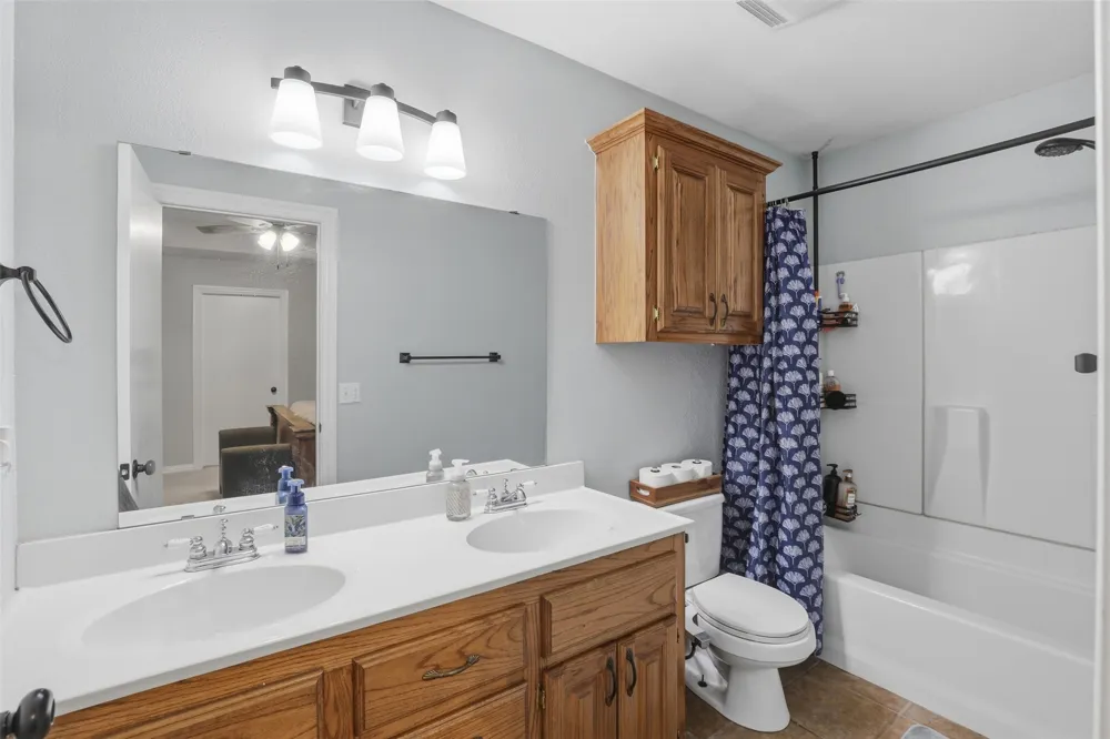 208 S 9th Avenue E Stroud, OK 74079