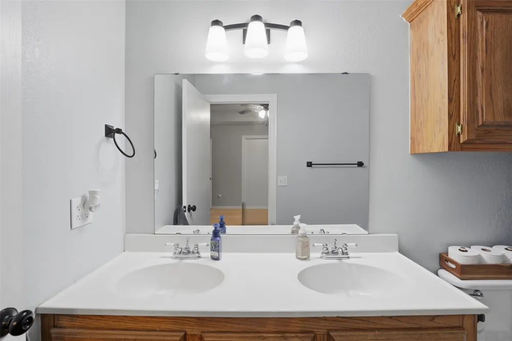 208 S 9th Avenue E Stroud, OK 74079