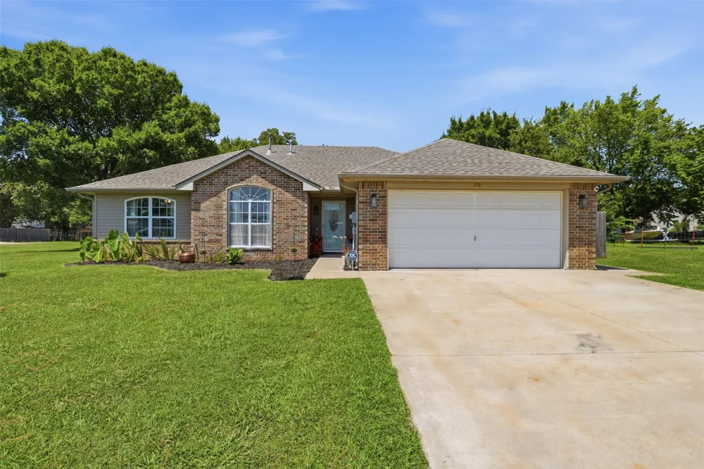 208 S 9th Avenue E Stroud, OK 74079