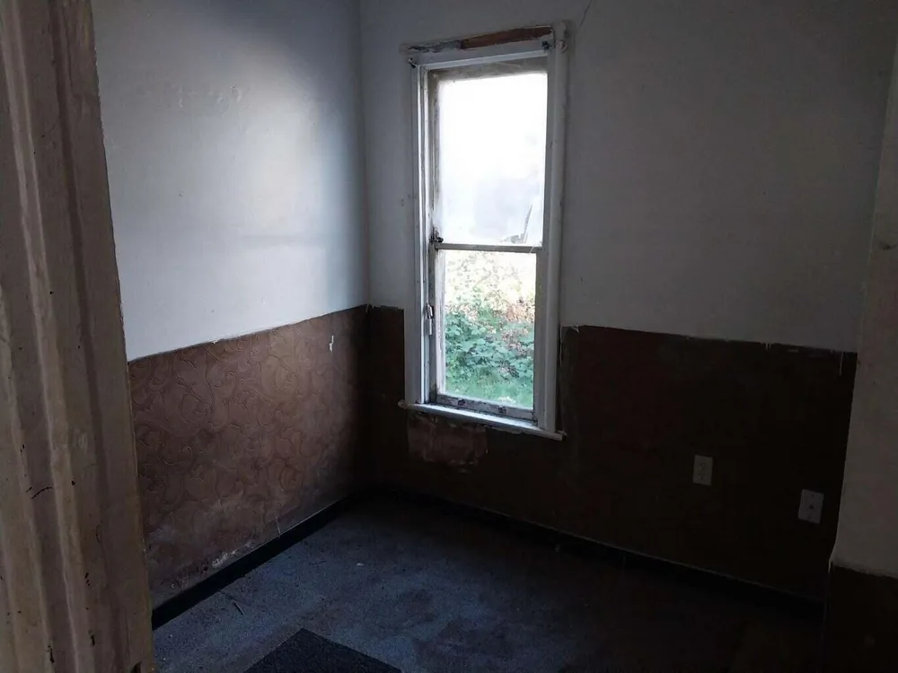 1810 Carroll Street Saginaw, MI 48601