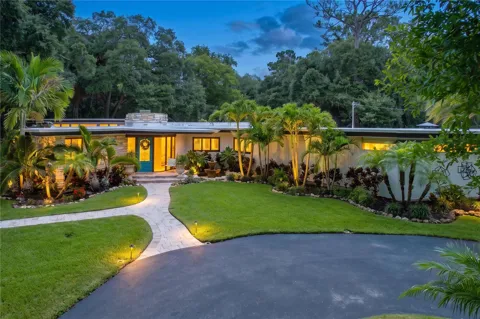 1653 SUNNYBROOK LANE