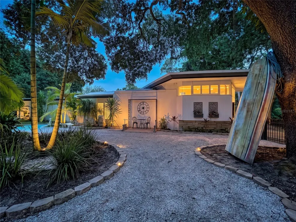 1653 SUNNYBROOK LANE Clearwater, FL 33764