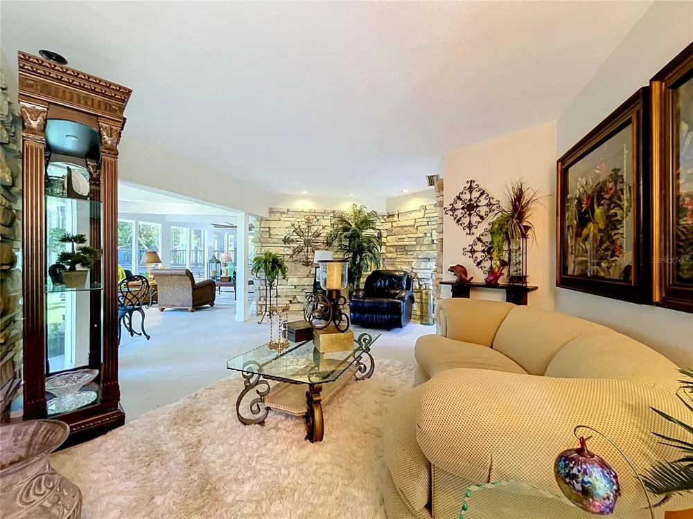1653 SUNNYBROOK LANE Clearwater, FL 33764