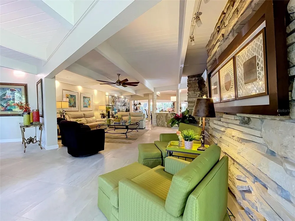 1653 SUNNYBROOK LANE Clearwater, FL 33764