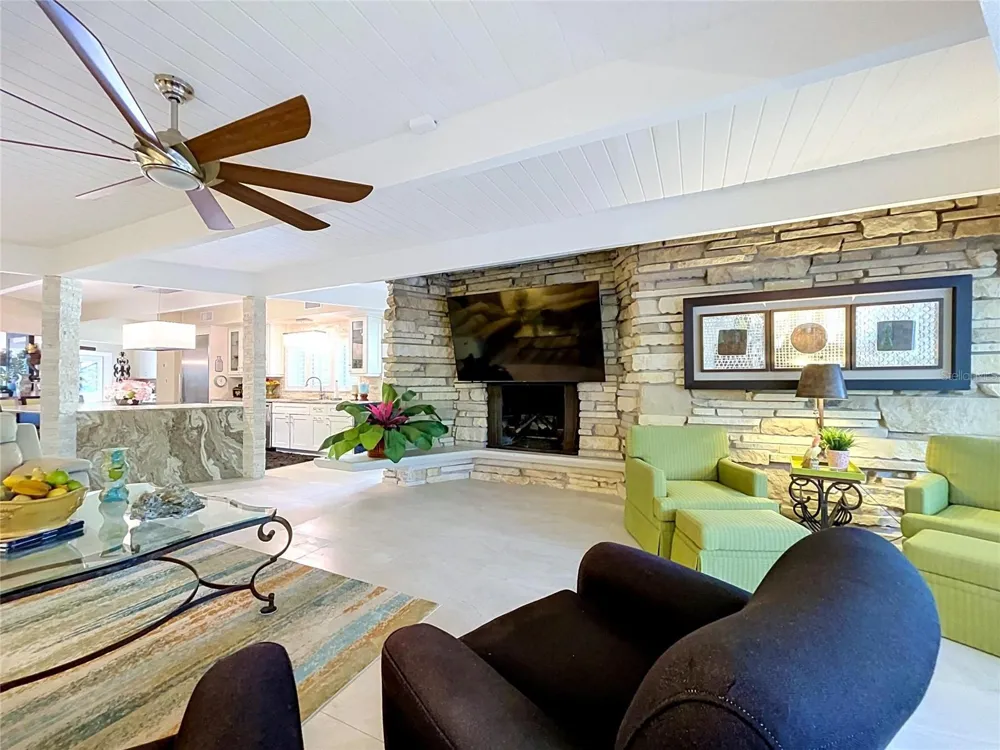 1653 SUNNYBROOK LANE Clearwater, FL 33764
