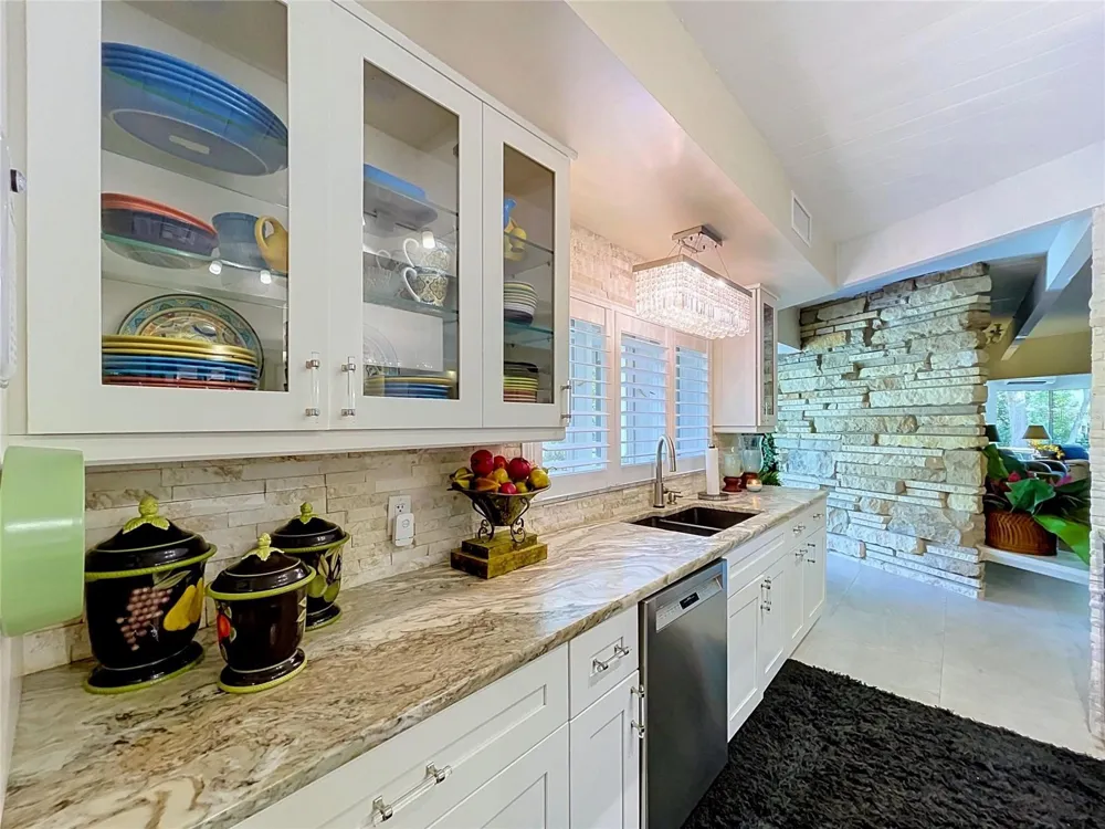1653 SUNNYBROOK LANE Clearwater, FL 33764