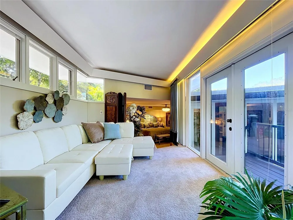 1653 SUNNYBROOK LANE Clearwater, FL 33764