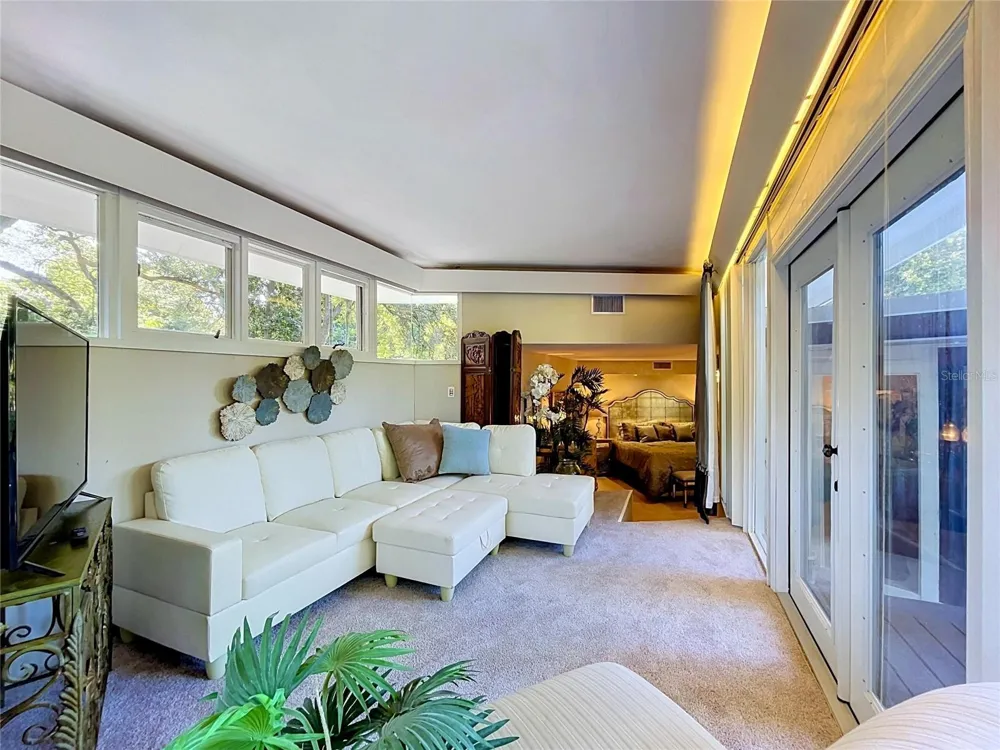 1653 SUNNYBROOK LANE Clearwater, FL 33764