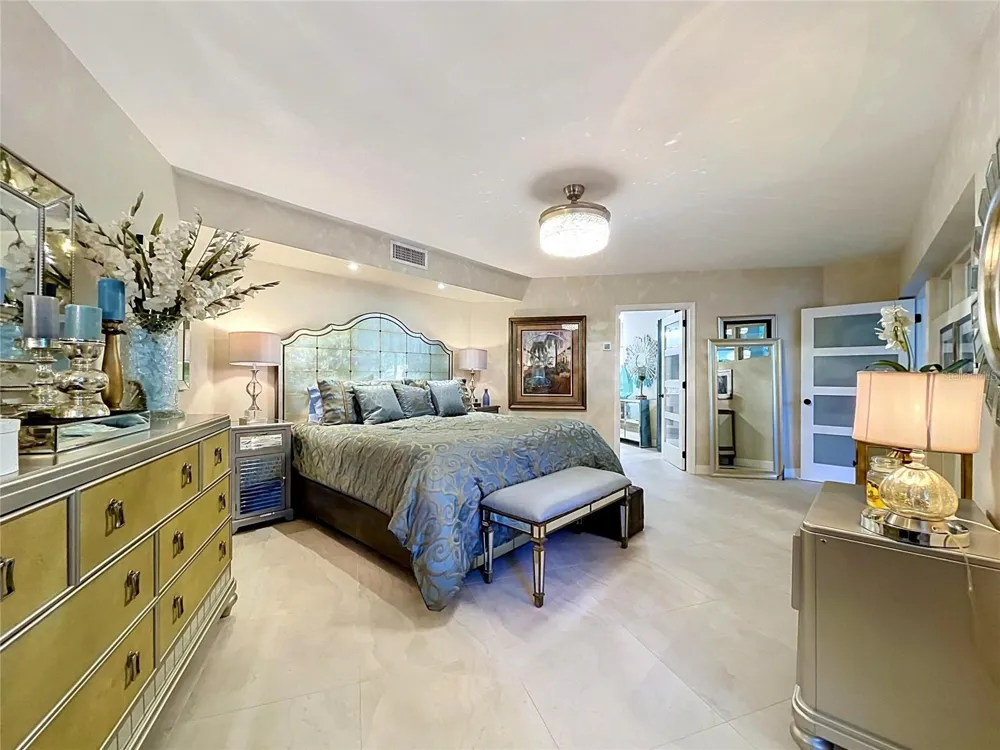 1653 SUNNYBROOK LANE Clearwater, FL 33764