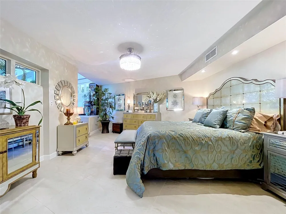 1653 SUNNYBROOK LANE Clearwater, FL 33764