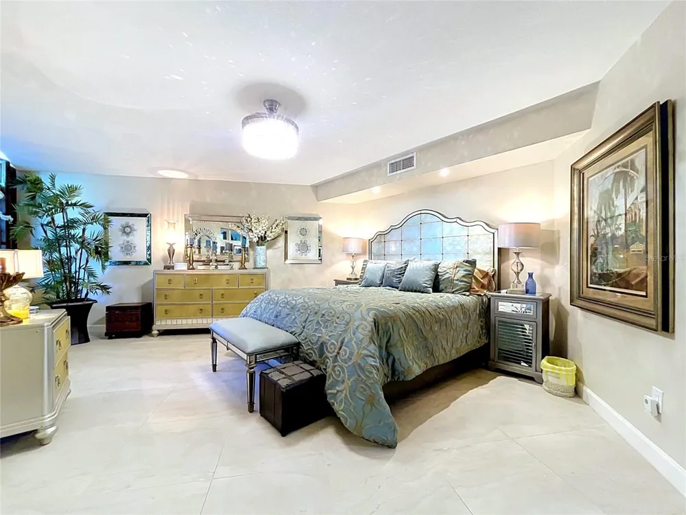 1653 SUNNYBROOK LANE Clearwater, FL 33764