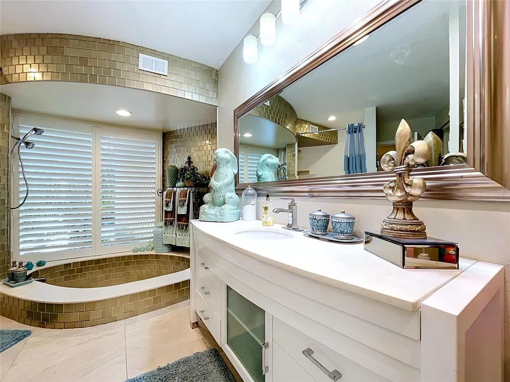 1653 SUNNYBROOK LANE Clearwater, FL 33764