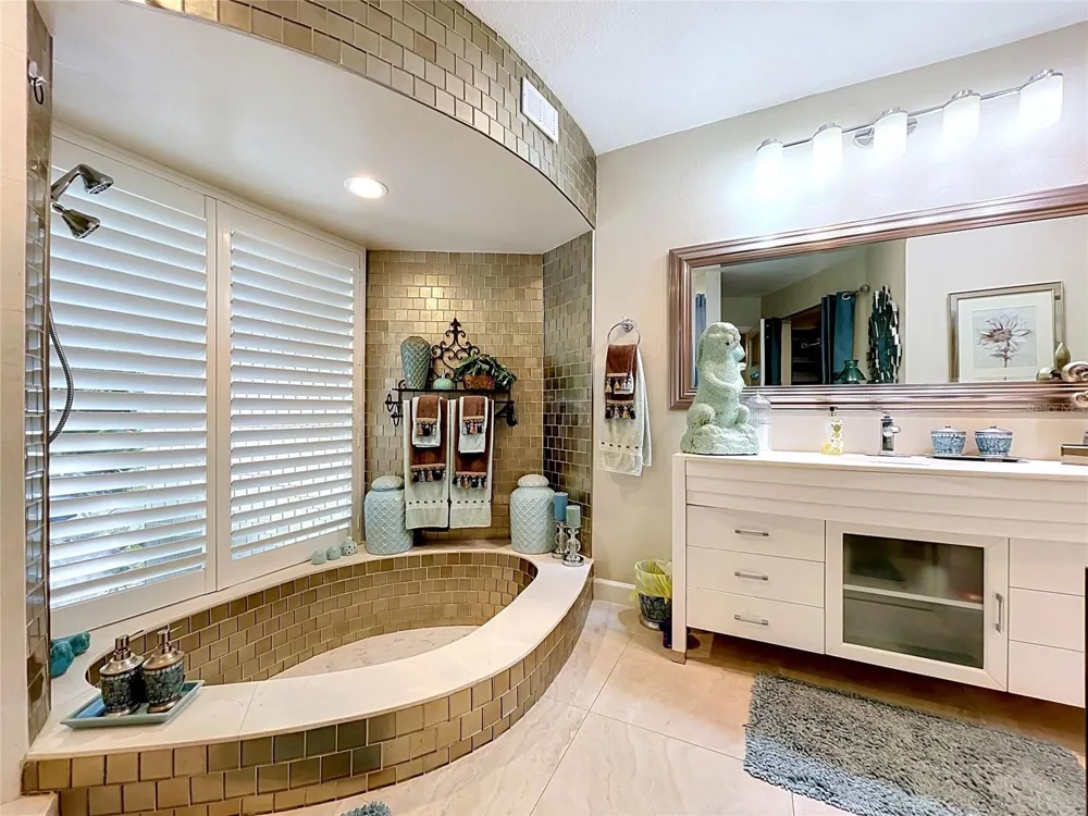 1653 SUNNYBROOK LANE Clearwater, FL 33764