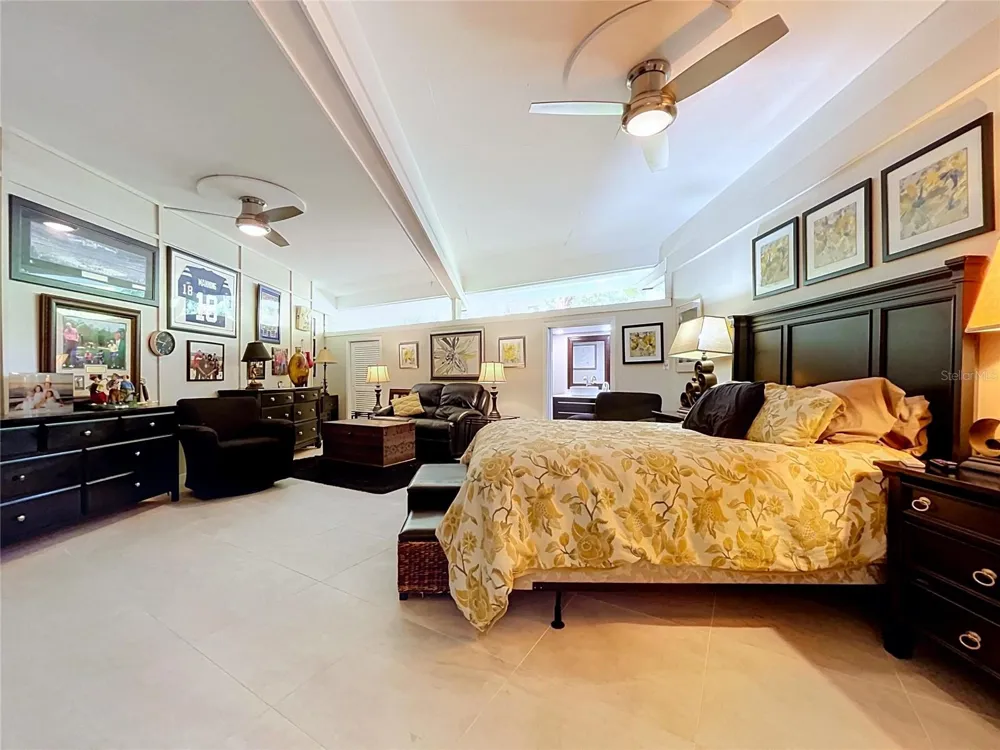 1653 SUNNYBROOK LANE Clearwater, FL 33764