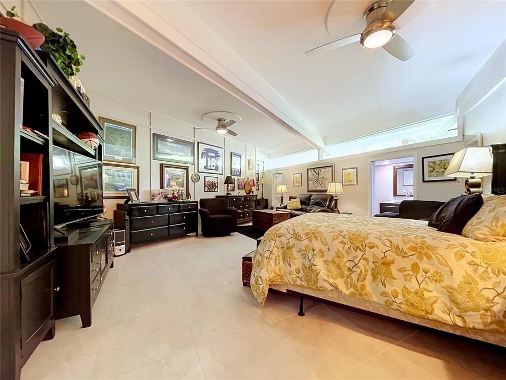 1653 SUNNYBROOK LANE Clearwater, FL 33764