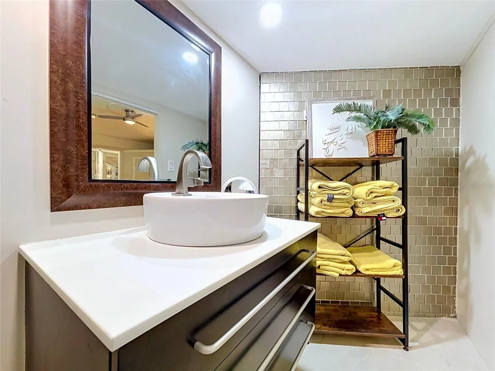 1653 SUNNYBROOK LANE Clearwater, FL 33764