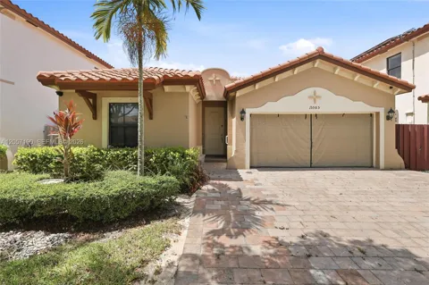 15585 SW 176th Ter
